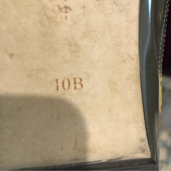 𝅺COLE Haan suede and patent leather spectator style flats. Gray. Size 10B - Picture 5 of 10